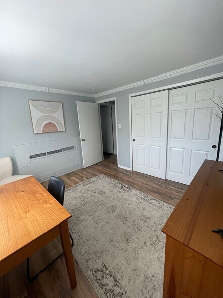 Building Photo - 1366 Garfield St