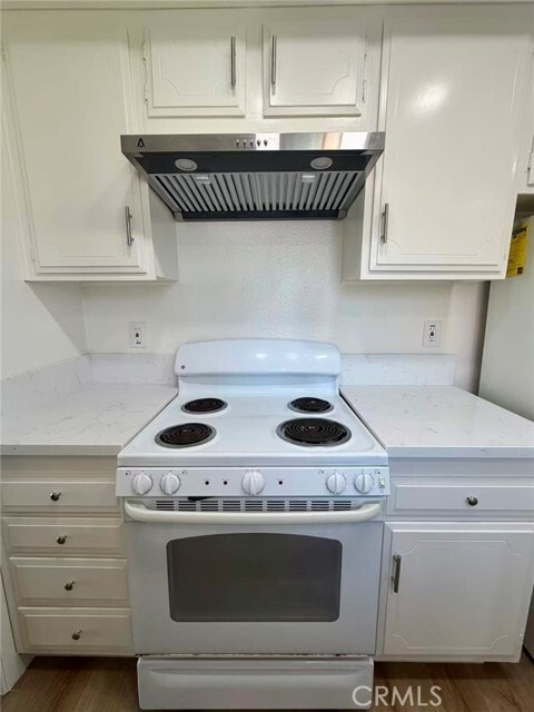 Building Photo - 2302 Via Puerta