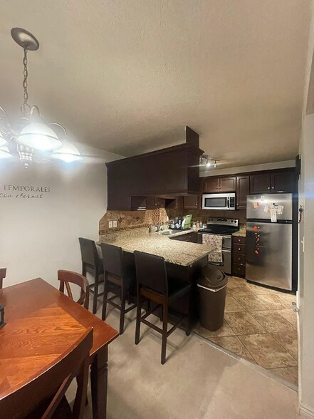 Building Photo - 1245 Riverside Ave