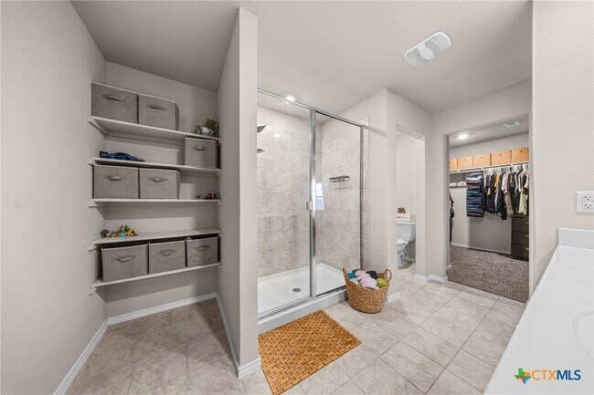 Building Photo - 5102 Karen Grn Dr