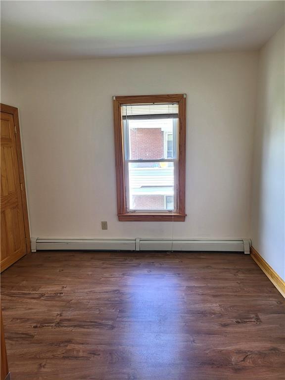 Building Photo - 511 Pond St