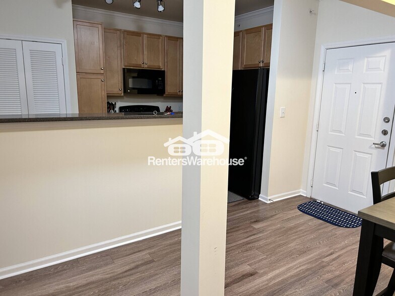 Building Photo - 1241 Strassner Dr