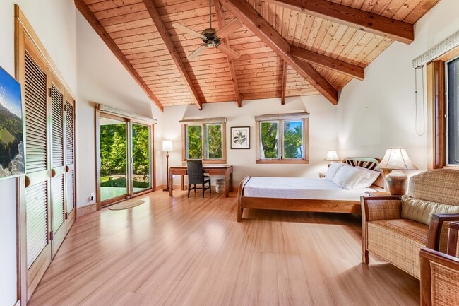 Building Photo - 275 Haumana Rd