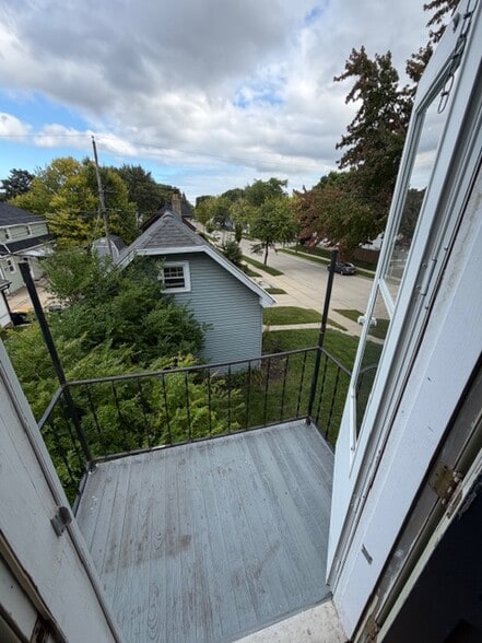 Balcony off Kitchen - 6326 W Grant St