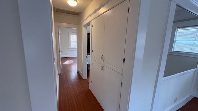 Hallway looking toward bathroom and master bedroom - 6429 Dix St