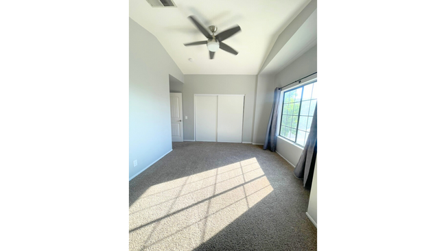 Building Photo - Temecula Pool Home - 4 Bed | 2.5 Bath