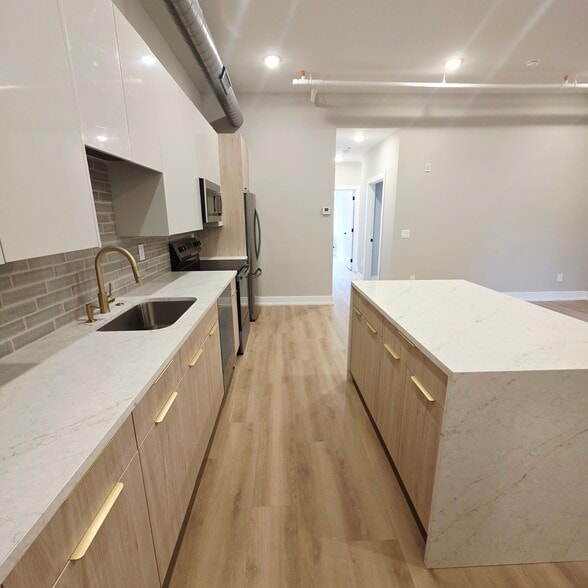 Building Photo - 714 Chestnut St