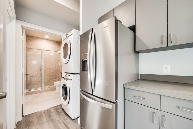 Fridge, Washer n Dryer included - 1531 Hickory St