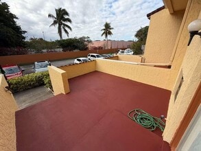 Building Photo - 7795 Grande St