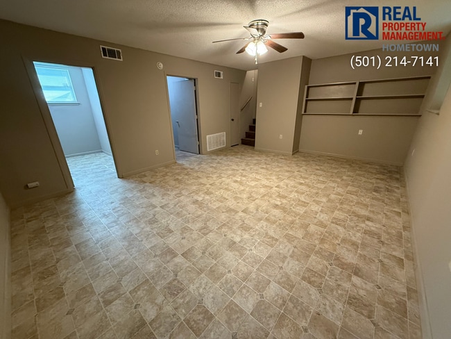 Building Photo - 11 Algonkin Pl