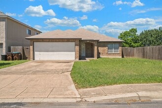 Building Photo - 3 Bedroom and 2 Bathroom located  in Brentfield Subdivision