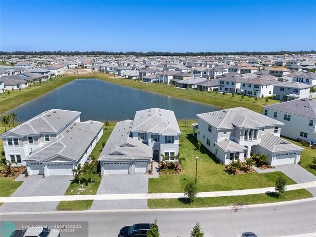 Building Photo - 5350 Liberty Ln