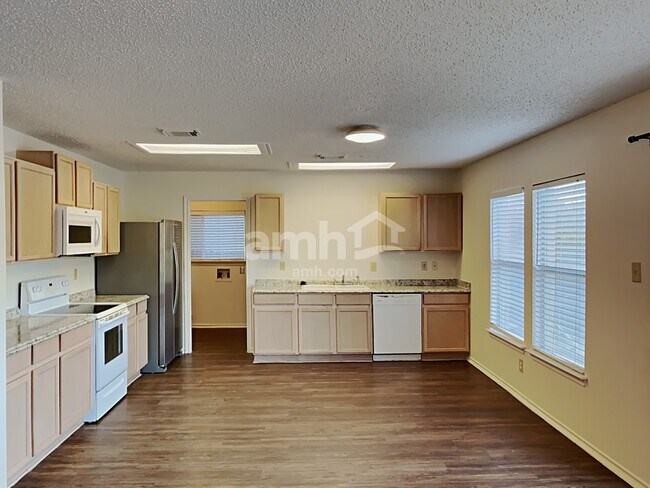 Building Photo - 8447 Mannington Pl