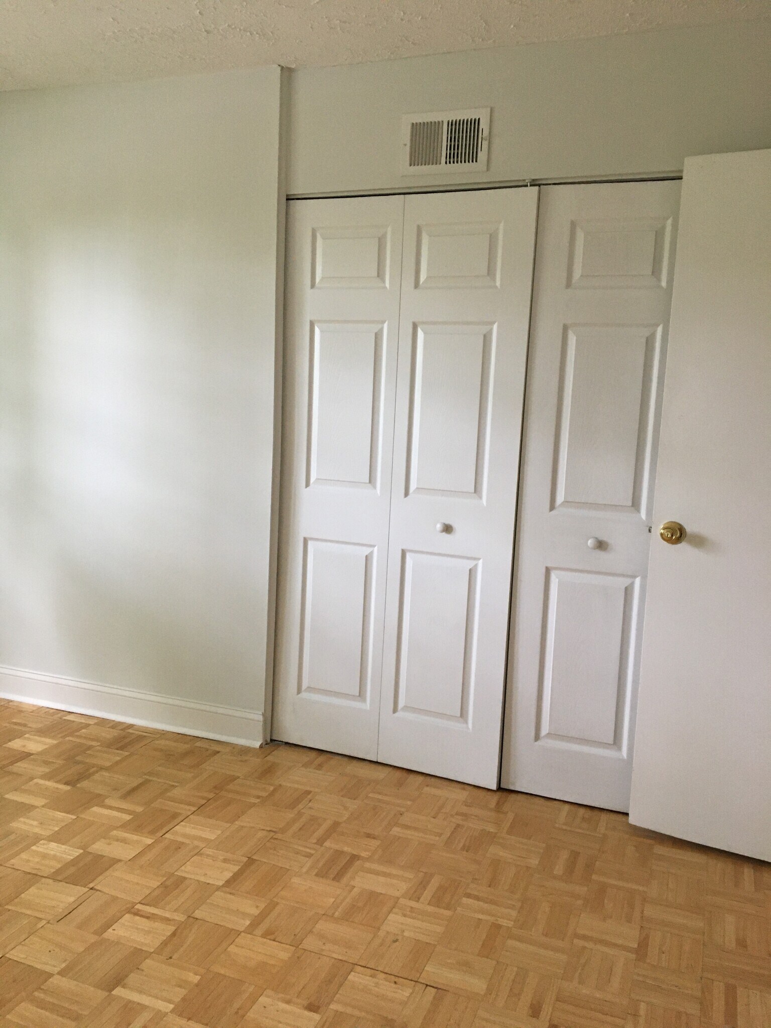 Building Photo - 349 Homeland Southway