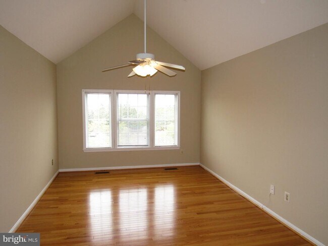 Building Photo - 6944 Ellingham Cir
