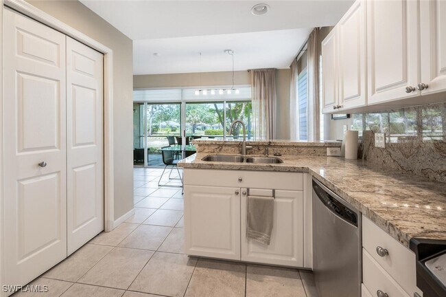 Building Photo - 7130 Blue Juniper Ct