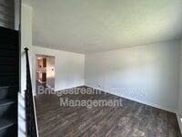 Building Photo - 957 Taylorsview Dr