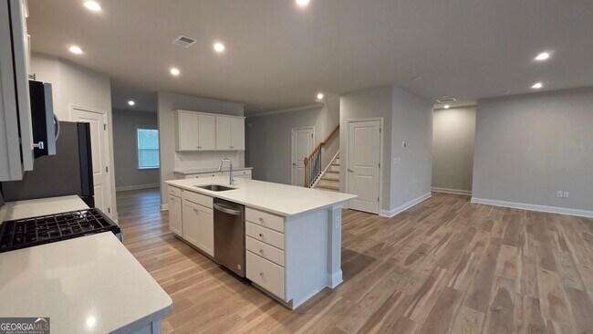 Building Photo - 521 Elkwood Ln