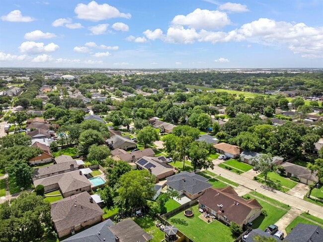 Building Photo - 11506 Hornbrook Dr