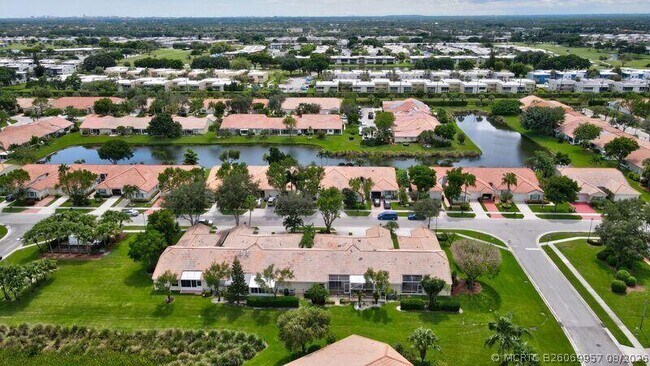 Building Photo - 6183 Floral Lakes Dr