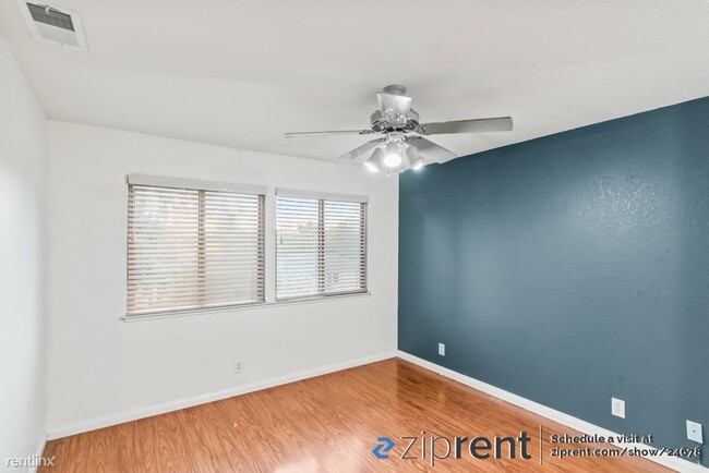 Building Photo - 2 br, 2 bath Condo - 374 Coyote Creek Cir,...