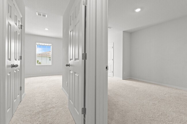 Building Photo - 12869 SW Forli Wy