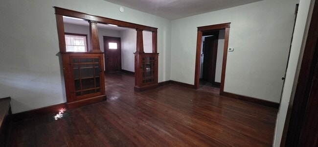 Building Photo - 915 High St