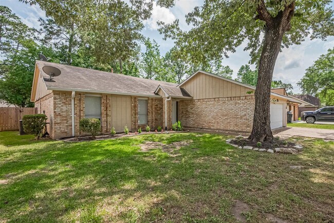 Building Photo - 2606 Lexington Woods Dr