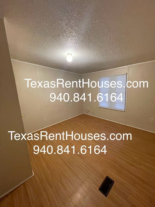 Building Photo - MOVE IN SPECIAL - $100 DISCOUNT FOR RENT P...