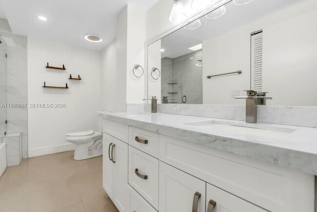 Building Photo - 8107 SW 23rd Ct