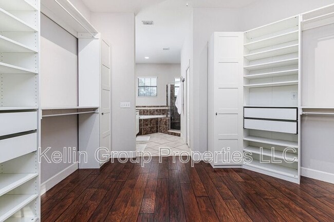 Building Photo - 1455 Silver Leaf Dr