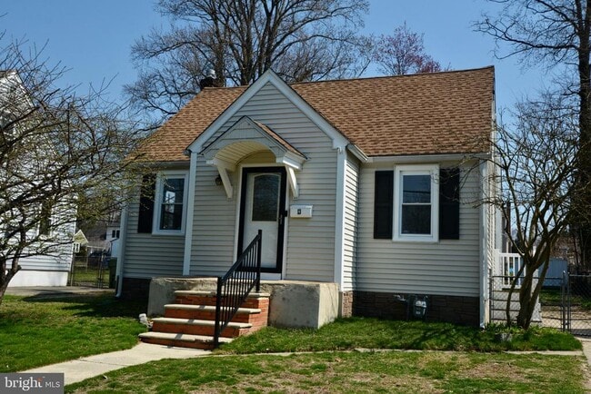 Building Photo - 13 Massachusetts Ave