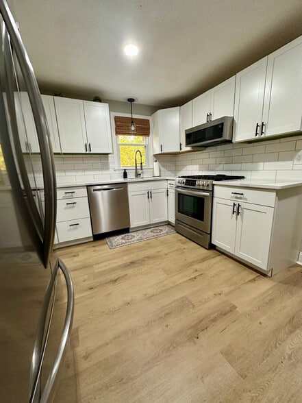 Building Photo - 138 Chase Rd