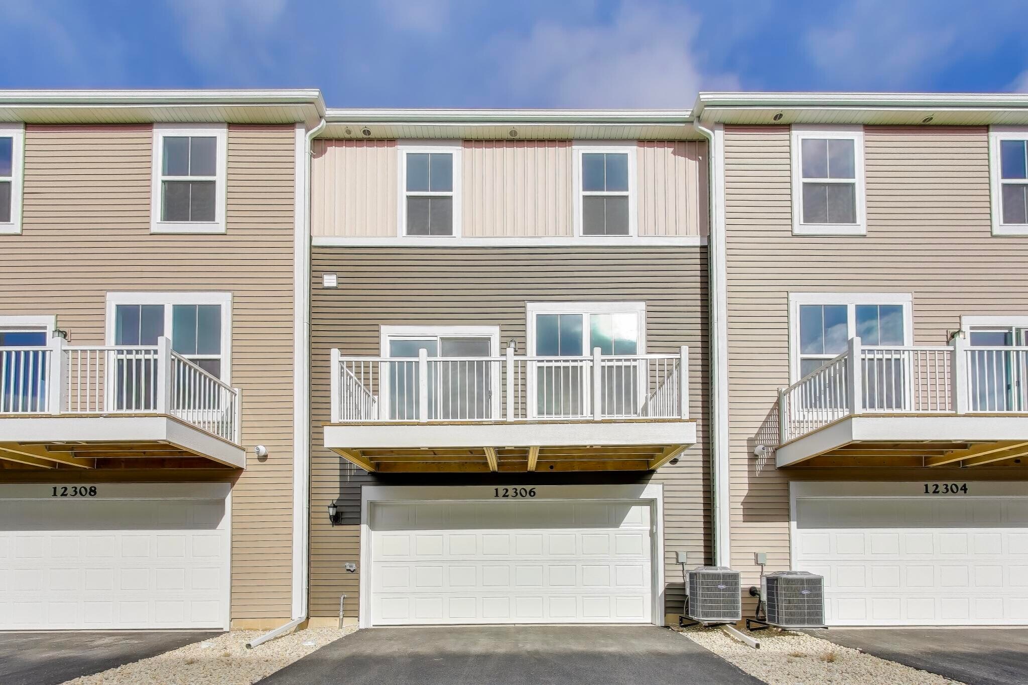 Bck of House - 12306 Tinsley St