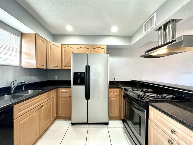 Building Photo - 1350 Mediterranean Dr