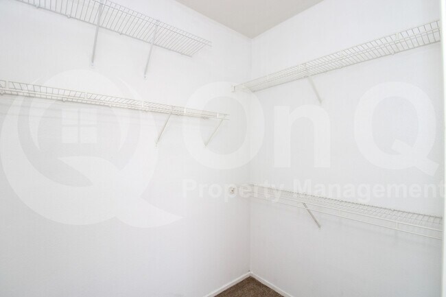 Building Photo - 16013 S Desert Foothills Pkwy