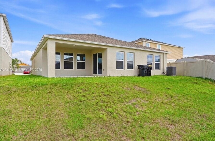 Building Photo - 1536 Axel Cir