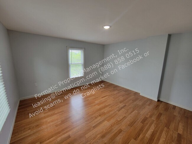 Building Photo - 168-170 Garfield St