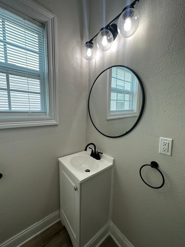 Building Photo - Rental in Bayou St. John Neighborhood