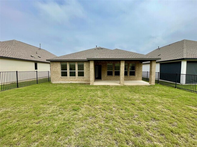 Building Photo - 1401 Brescia Walk