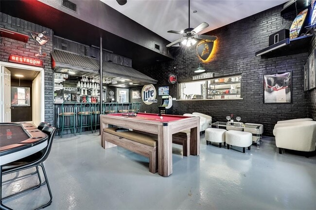 Building Photo - 3008 Point Cove