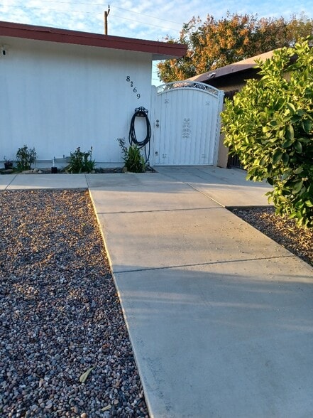 ADU Street access - 8271 Briarwood Dr
