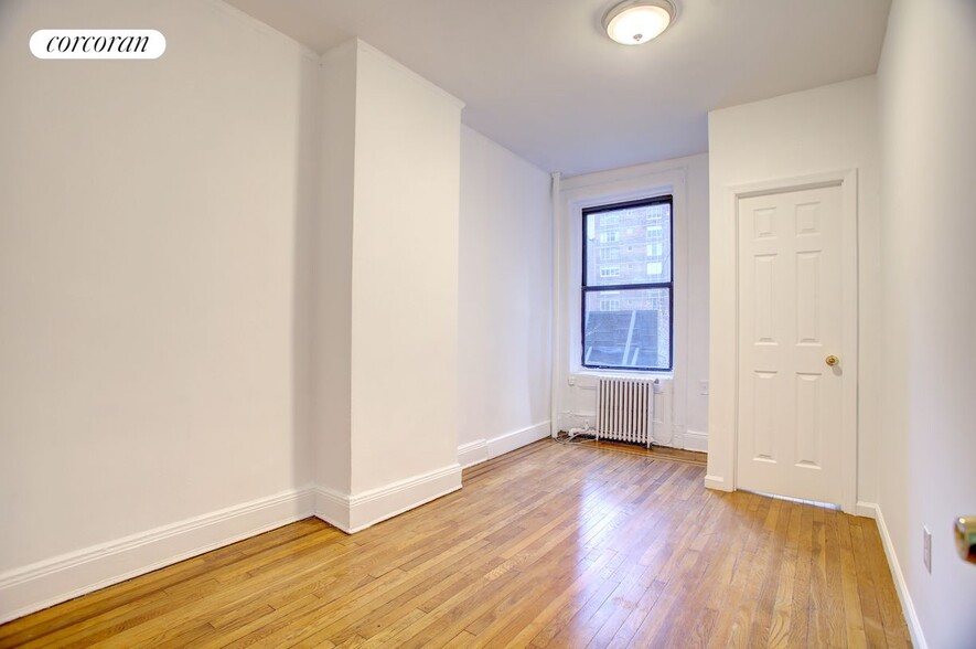 Building Photo - 410 E 59th St