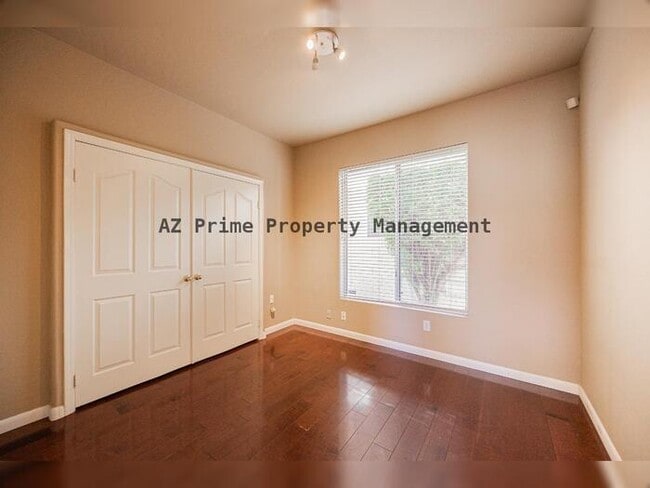 Building Photo - 9603 S 51st St