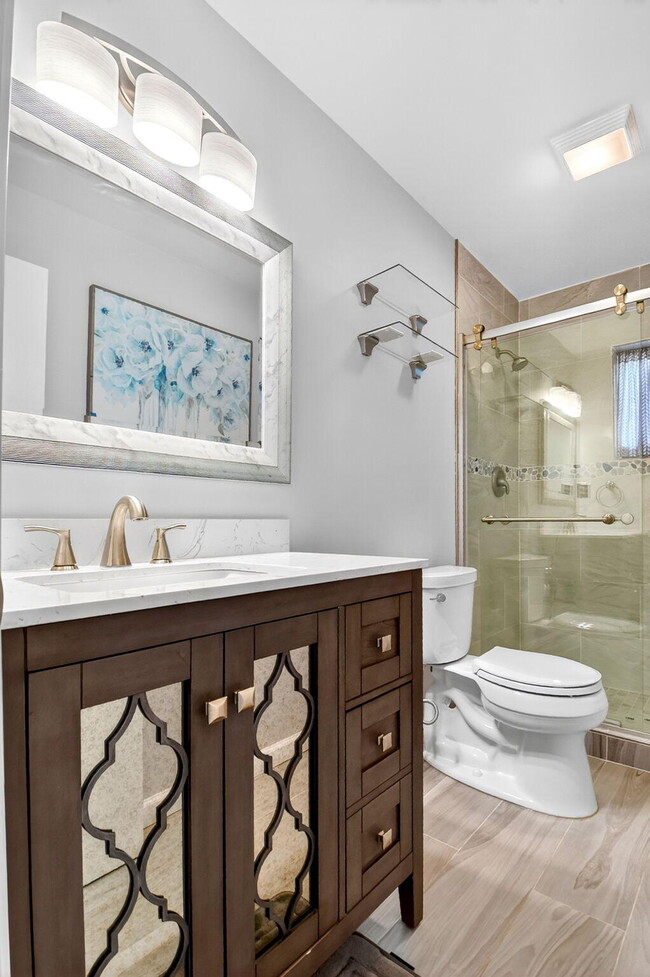 Building Photo - 4866 Dovewood Cir