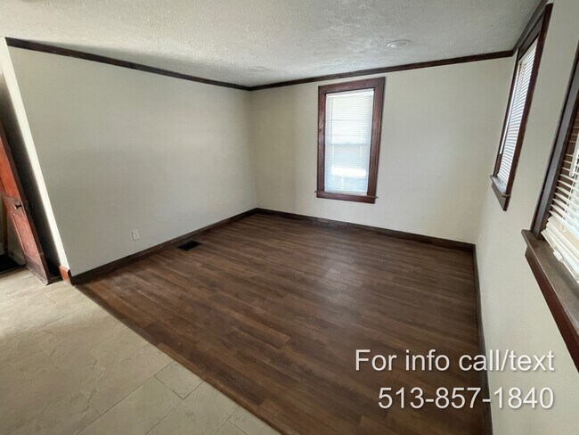 Building Photo - 12 Highland St