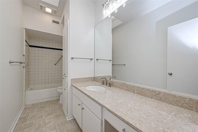 Building Photo - 1502 Prairie Grove Dr