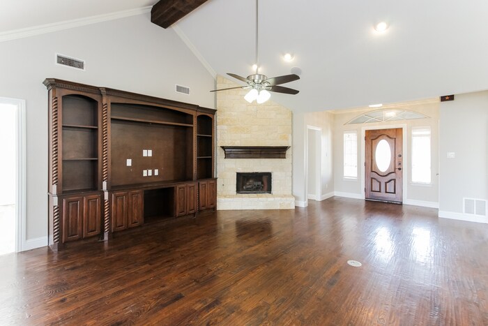 Building Photo - 6618 Coral Ln