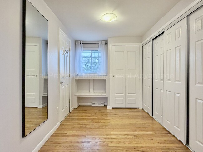 Building Photo - Spacious 4-Bedroom Colonial Minutes from Birmingham