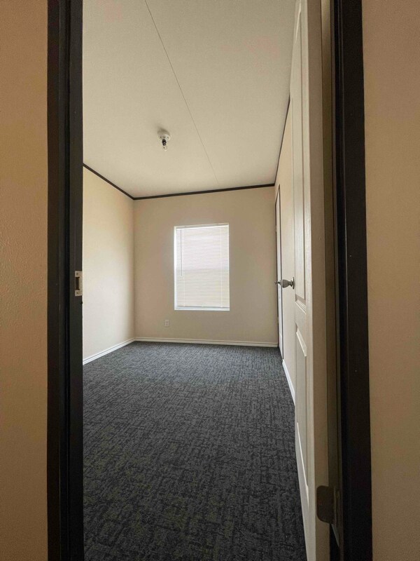 Building Photo - 2601 Leary Ln
